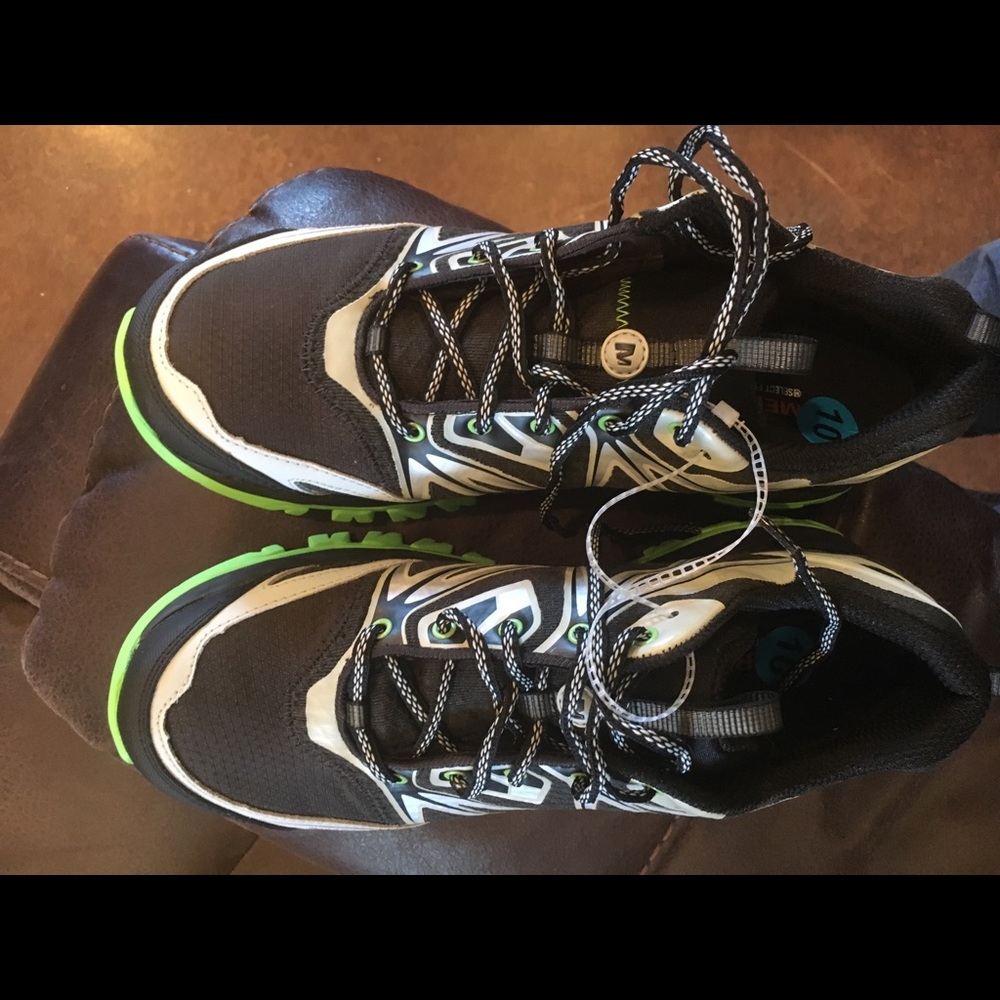 Men’s Merrell shoes. Size 10